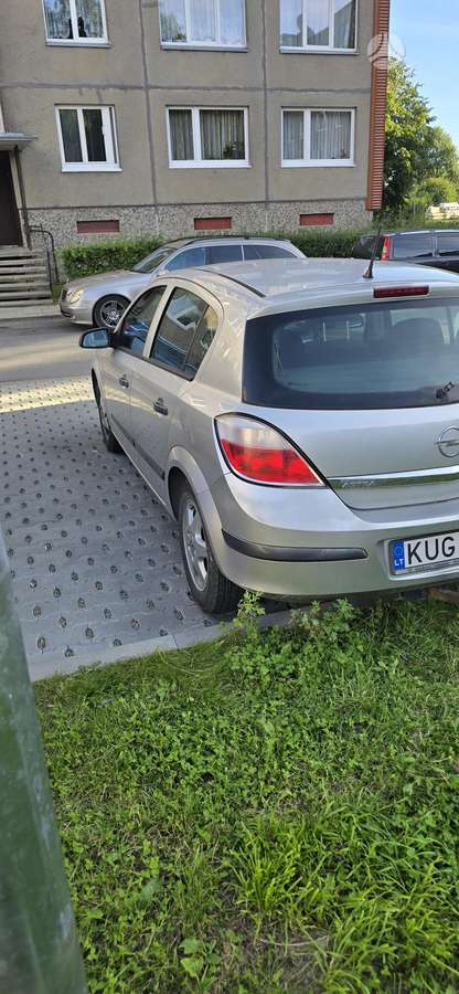Opel Astra, 1.7 l., hatchback