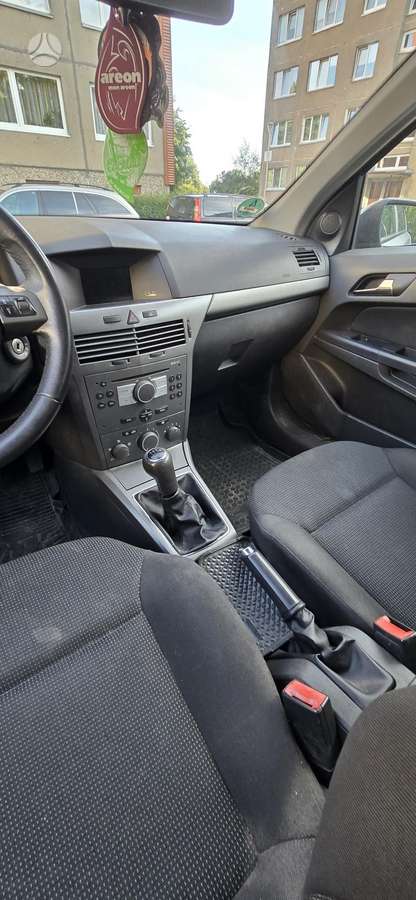 Opel Astra, 1.7 l., hatchback