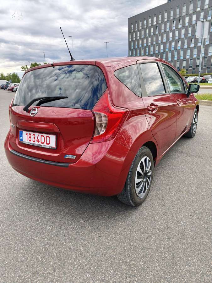Nissan Note, 1.5 l., hatchback