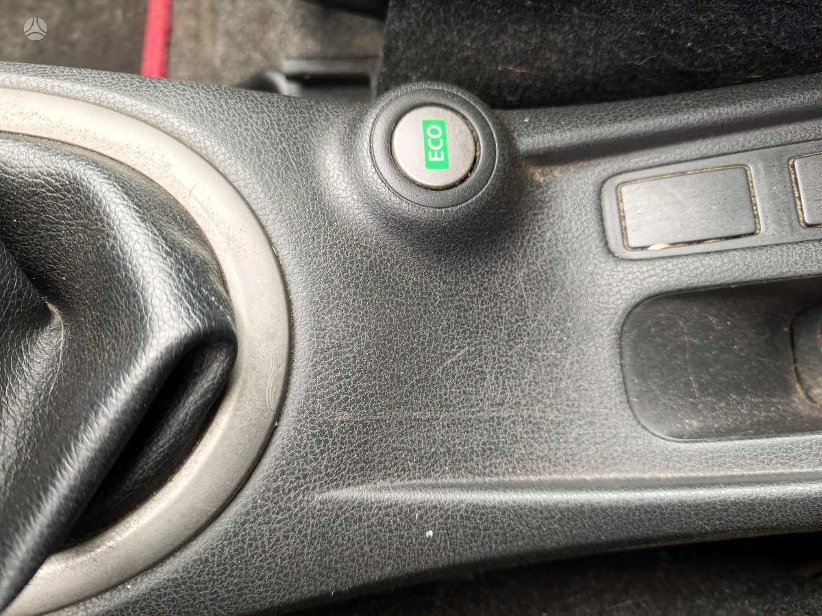 Nissan Note, 1.5 l., hatchback