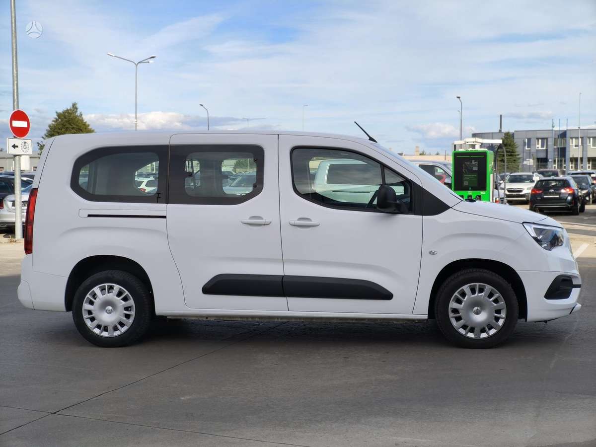 Opel Combo, 1.5 l., Минивэн