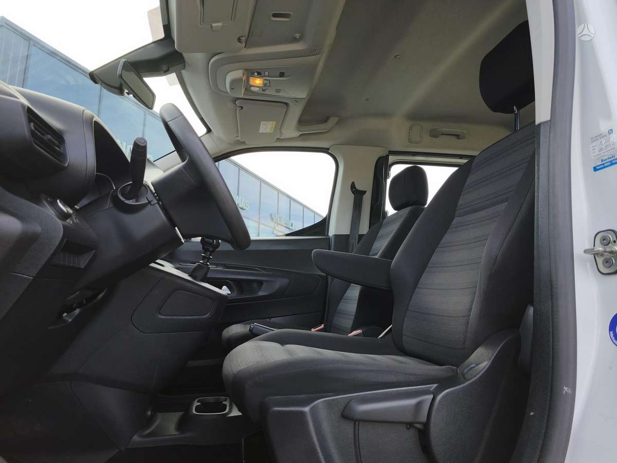 Opel Combo, 1.5 l., Минивэн