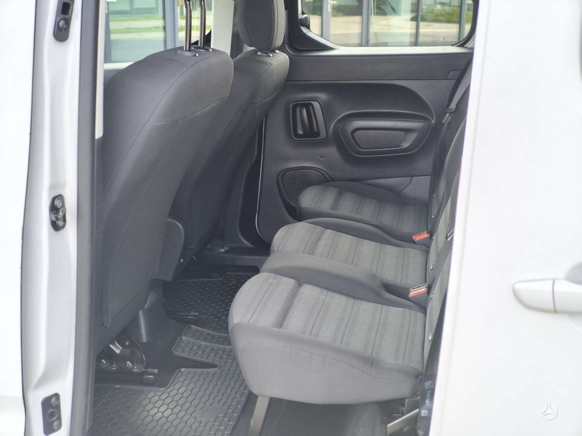 Opel Combo, 1.5 l., Минивэн