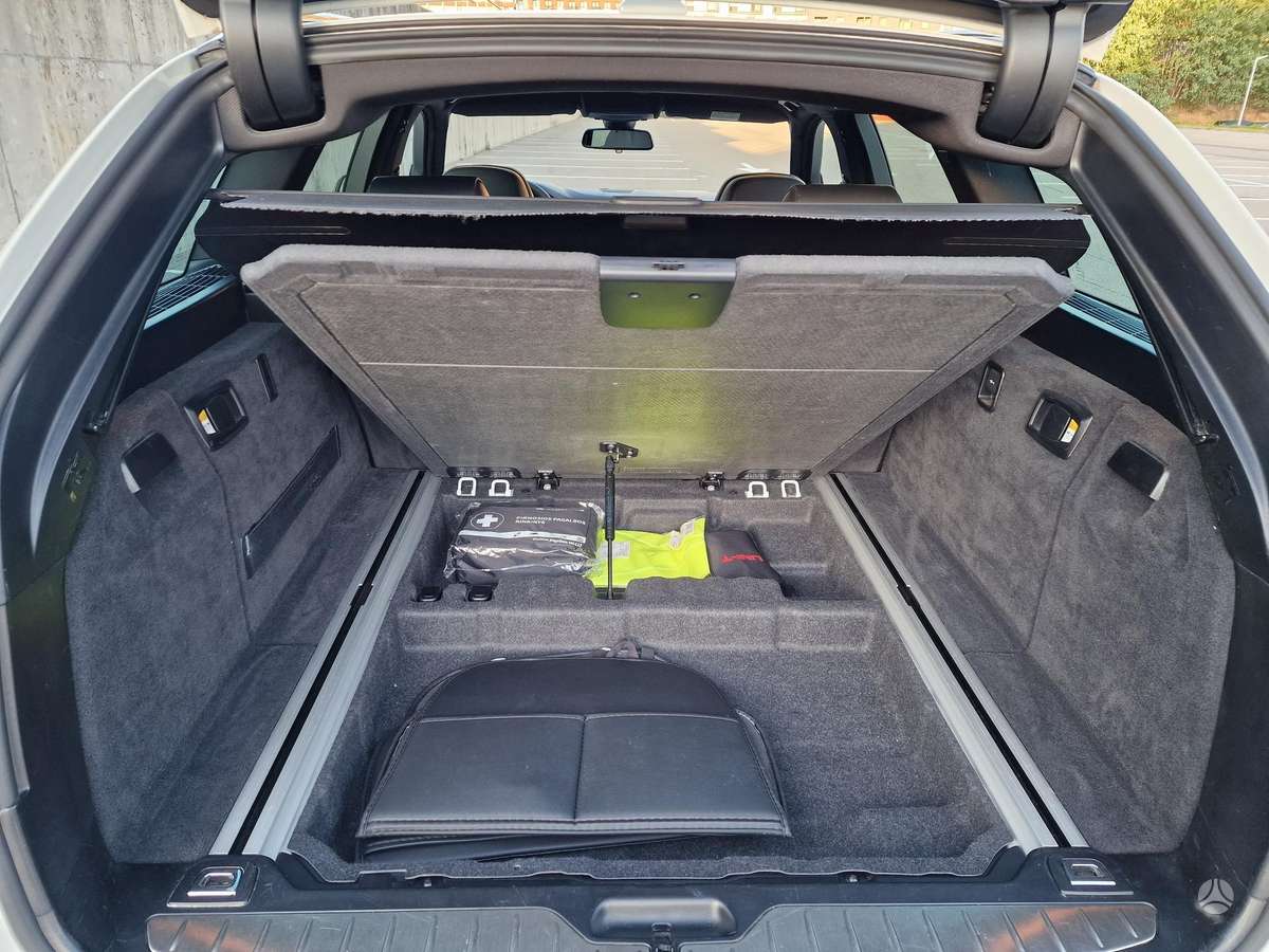BMW M550, wagon