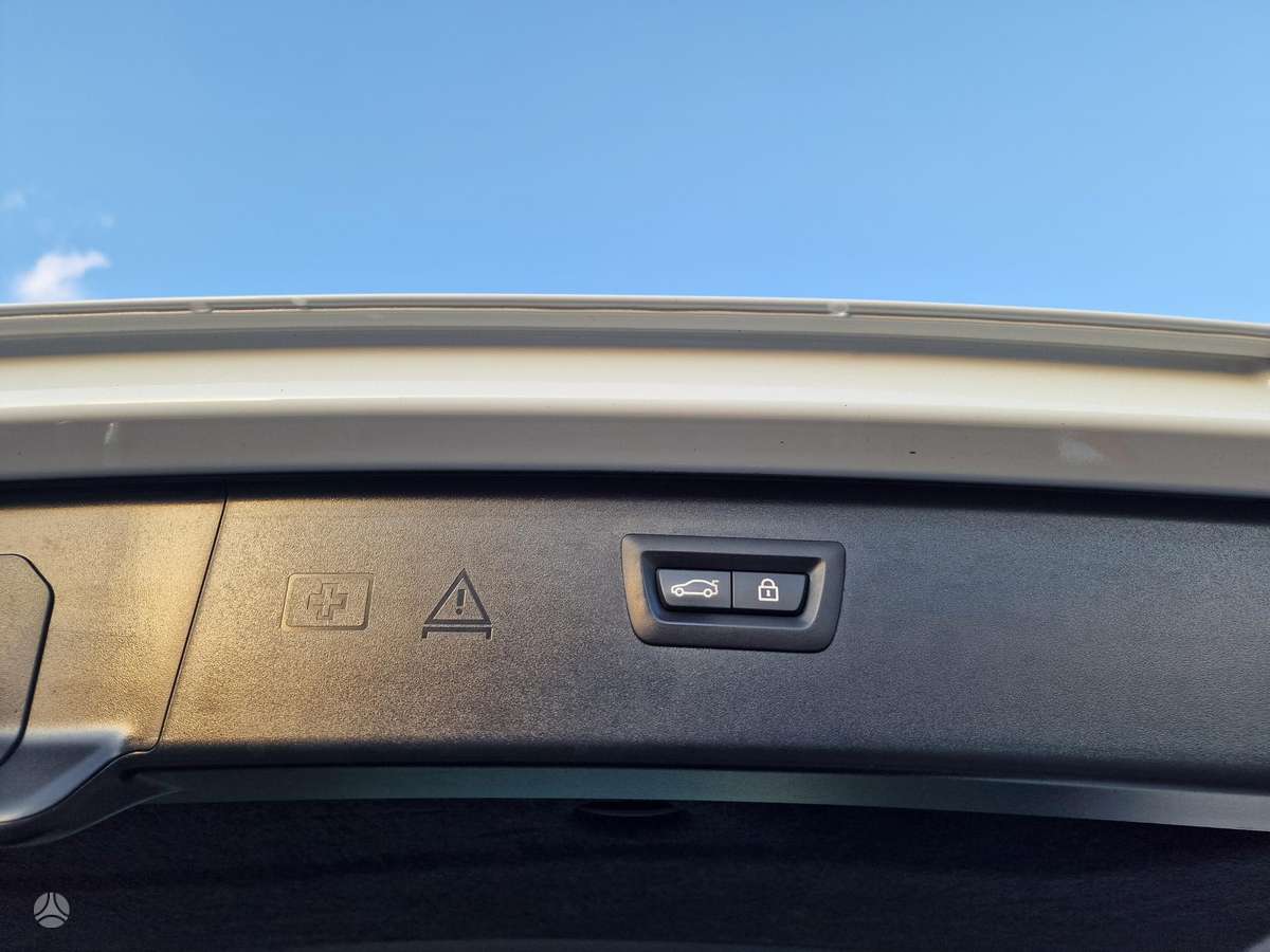 BMW M550, Универсал