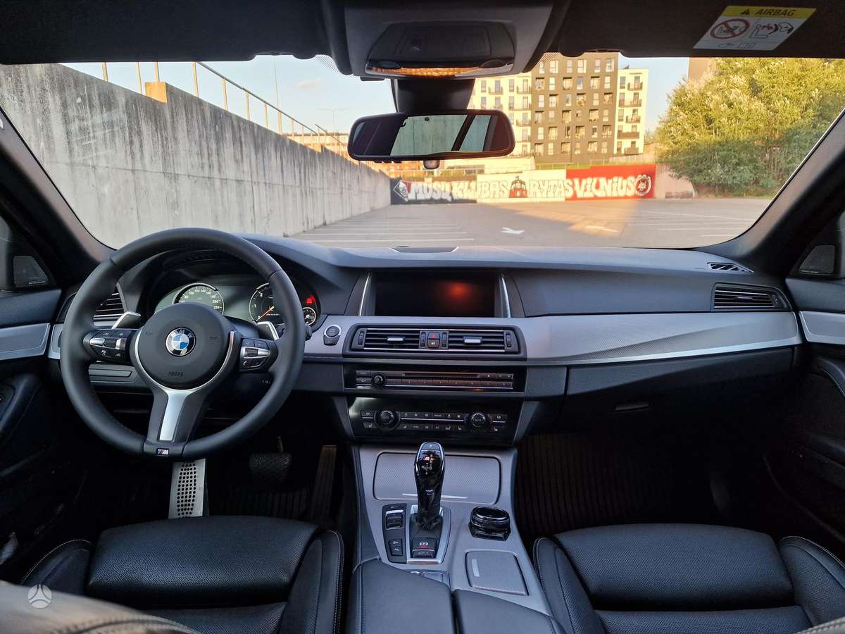 BMW M550, Универсал