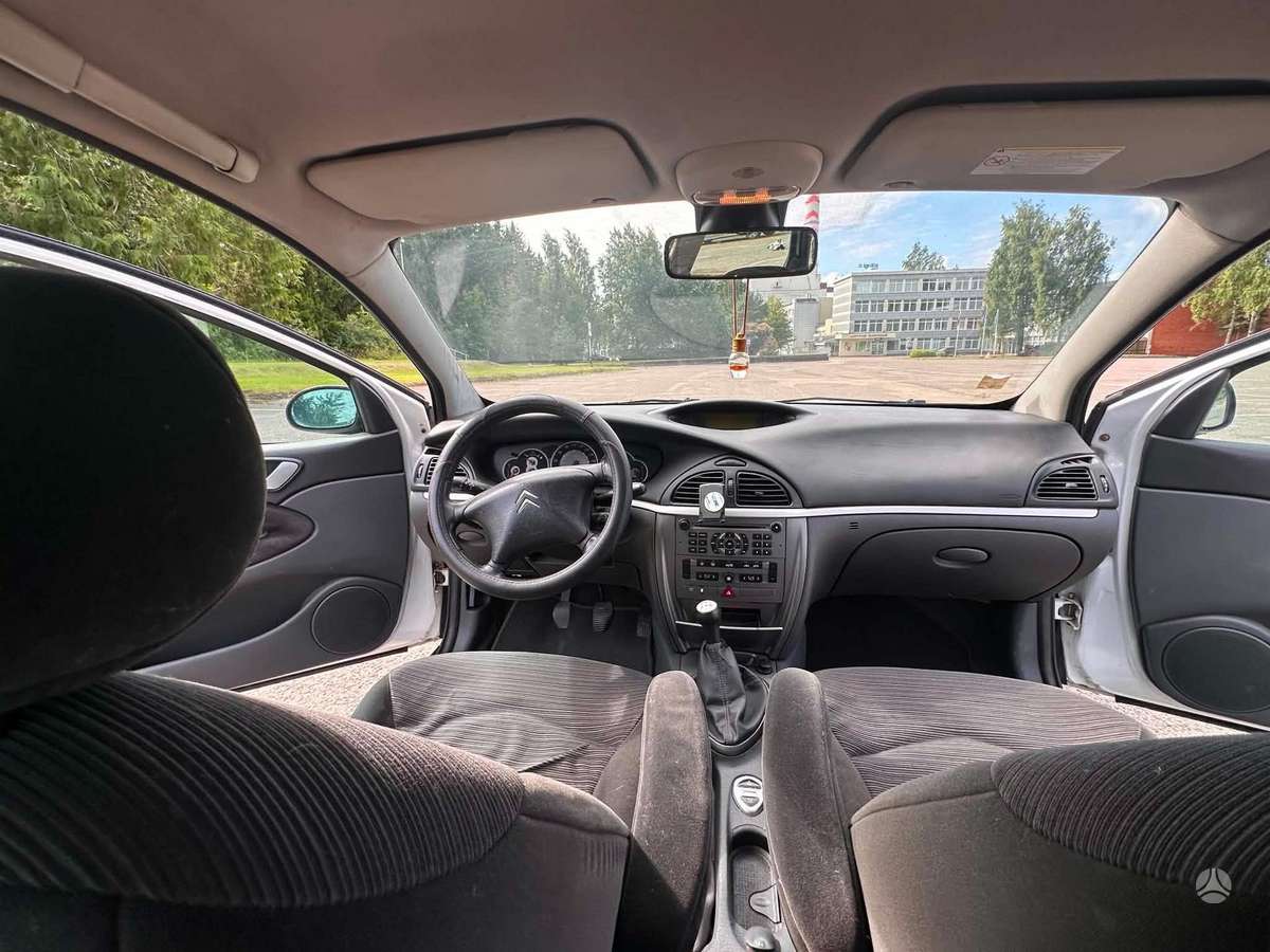 Citroen C5, 1.6 l., hatchback
