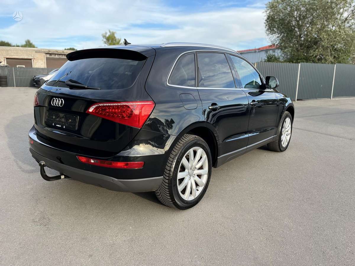 Audi Q5, 2.0 l., Внедорожник / Кроссовер