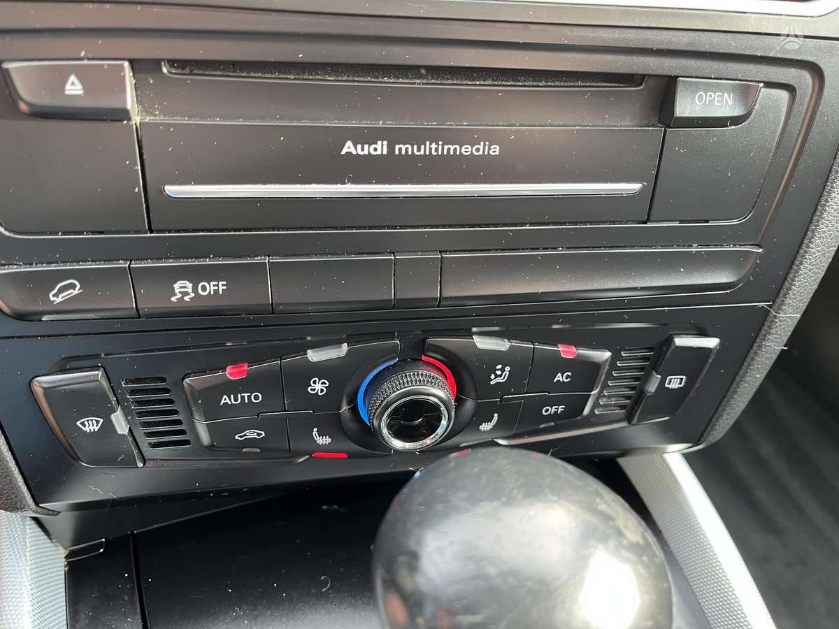 Audi Q5, 2.0 l., Внедорожник / Кроссовер