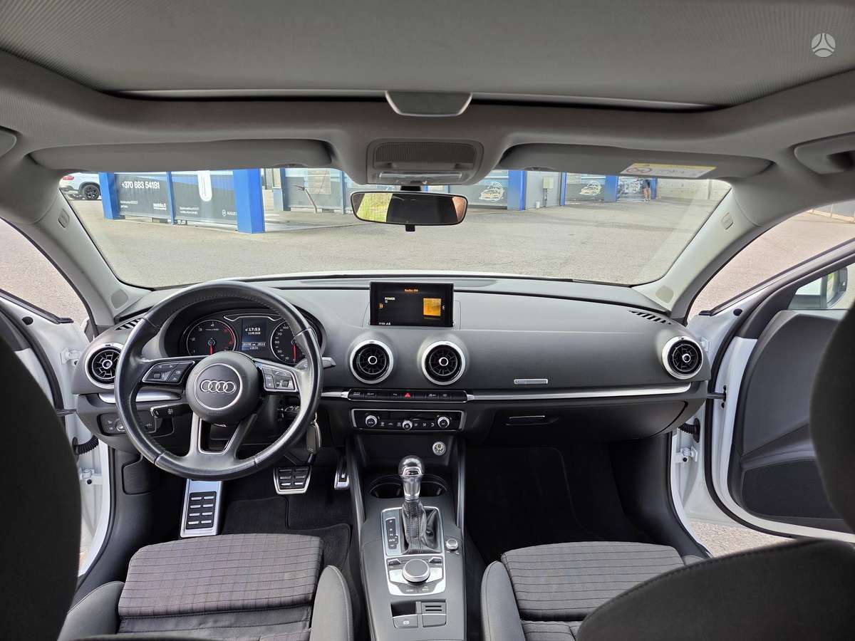 Audi A3, 1.6 l., Хэтчбек