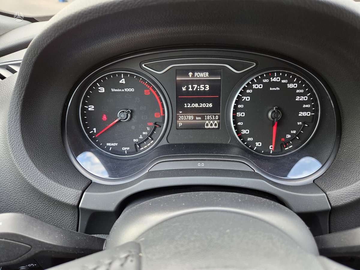 Audi A3, 1.6 l., Хэтчбек