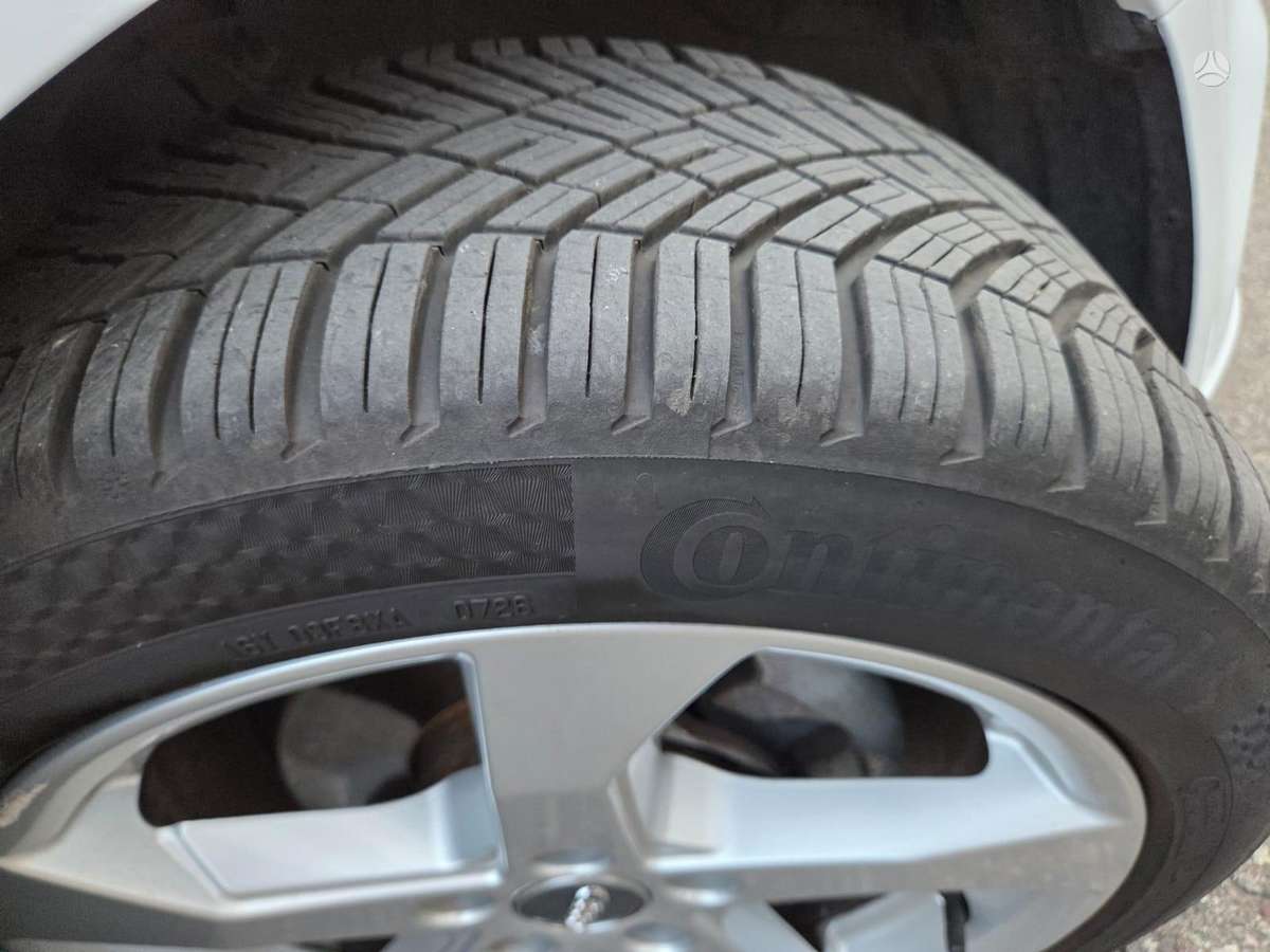 Audi A3, 1.6 l., Хэтчбек