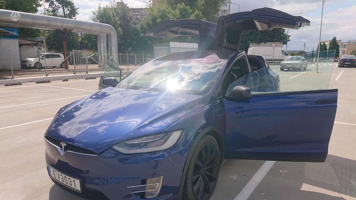 Tesla Model X, 75 кВт·ч, Внедорожник / Кроссовер