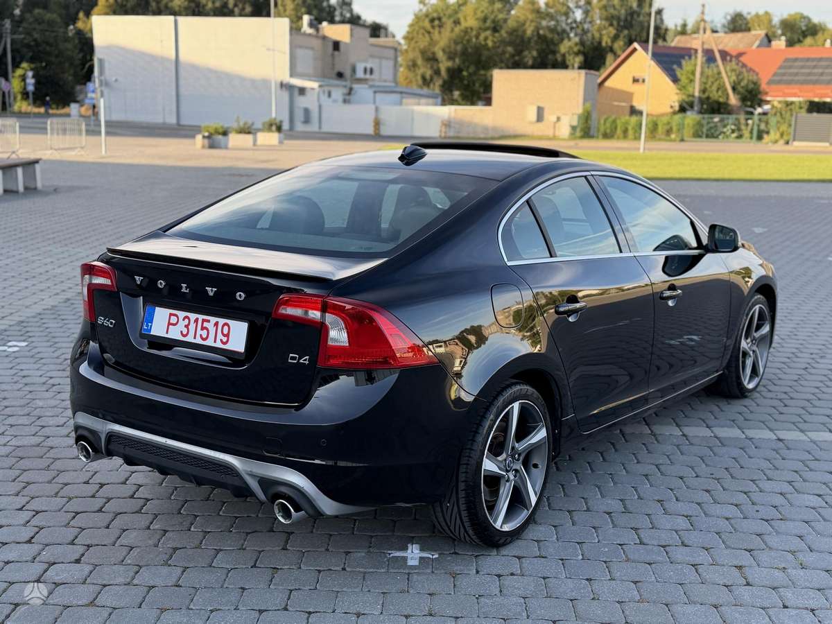 Volvo S60, 2.0 l., Седан
