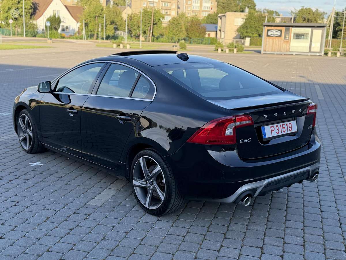 Volvo S60, 2.0 l., Седан