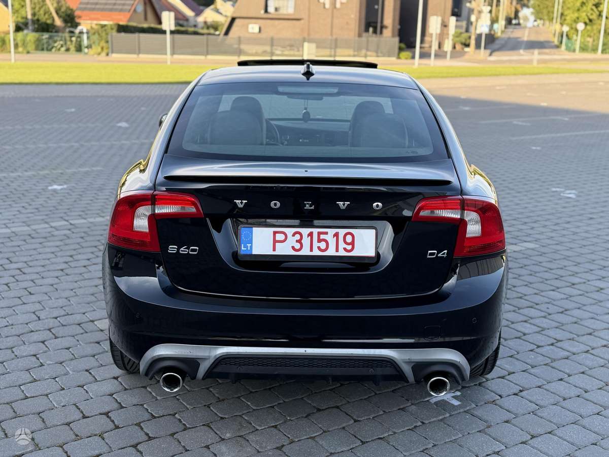 Volvo S60, 2.0 l., Седан