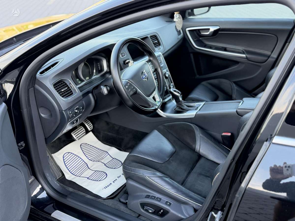 Volvo S60, 2.0 l., Седан