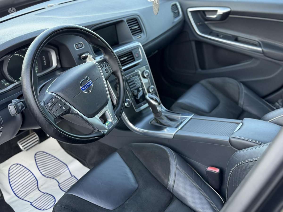 Volvo S60, 2.0 l., Седан
