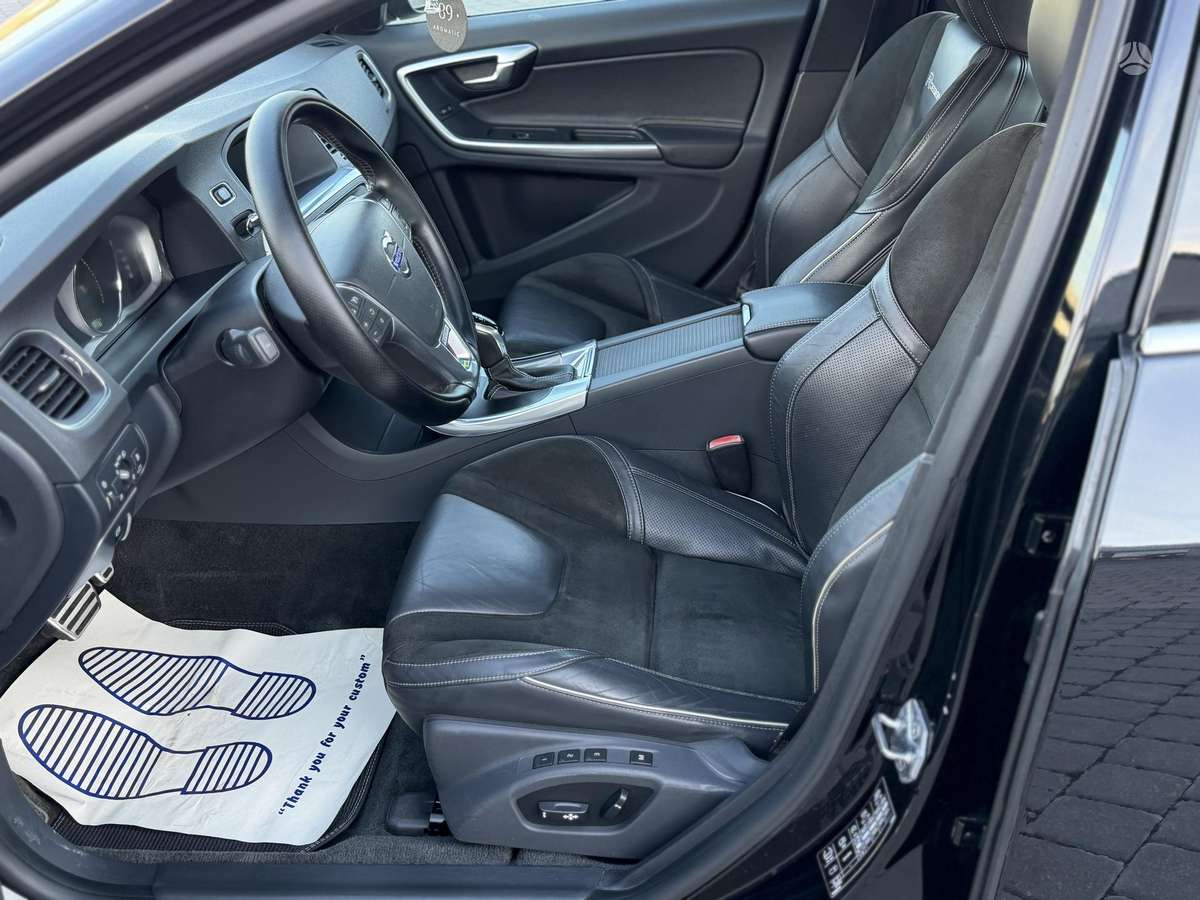 Volvo S60, 2.0 l., Седан