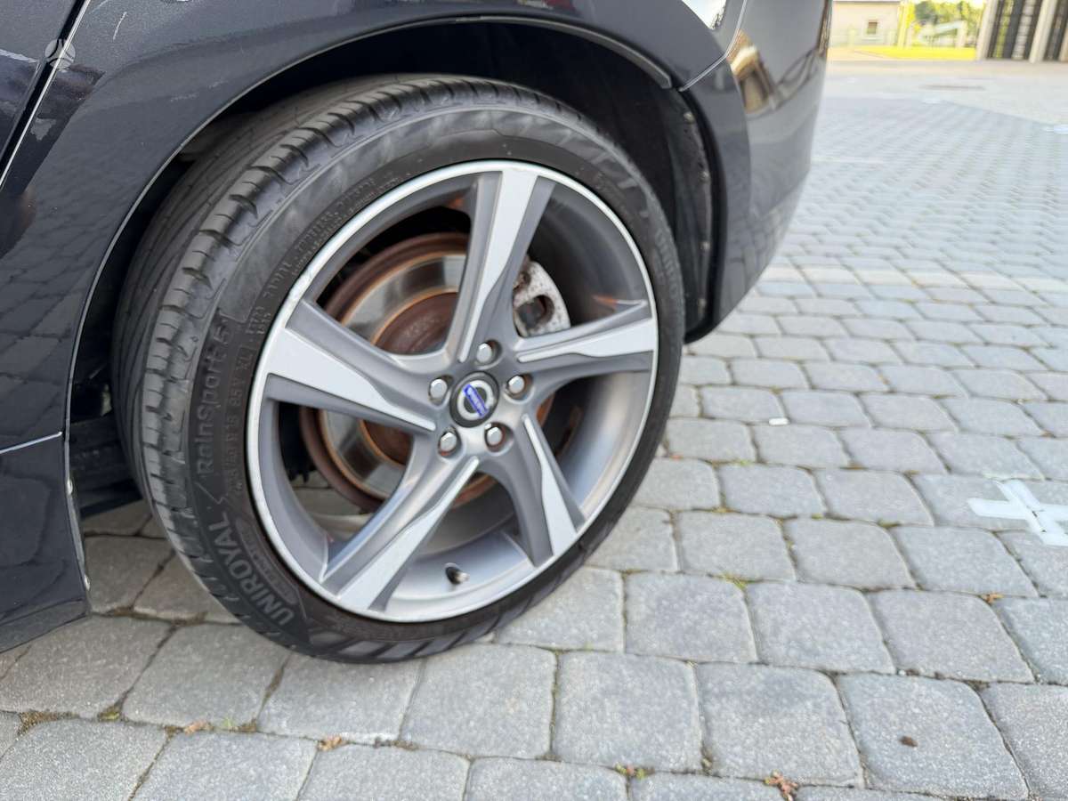 Volvo S60, 2.0 l., Седан