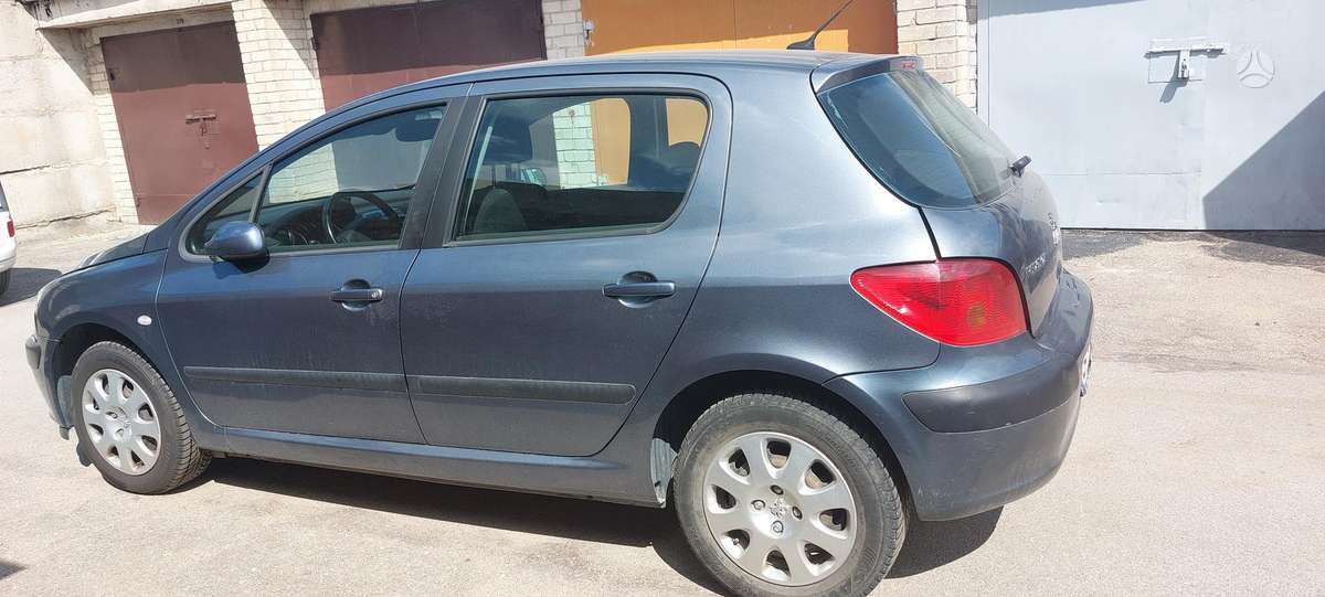 Peugeot 307 - 1