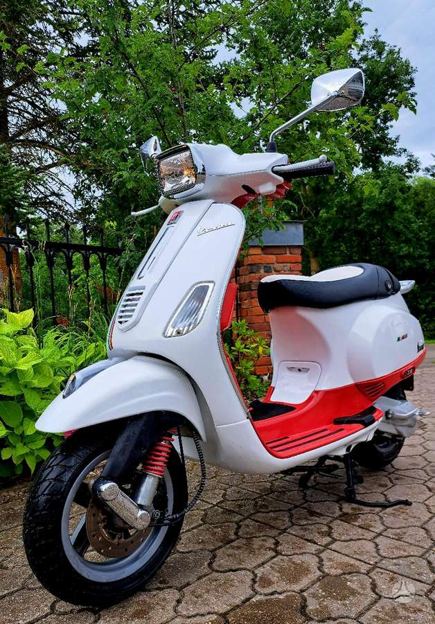 Piaggio Vespa 49cc, scooters / mopeds