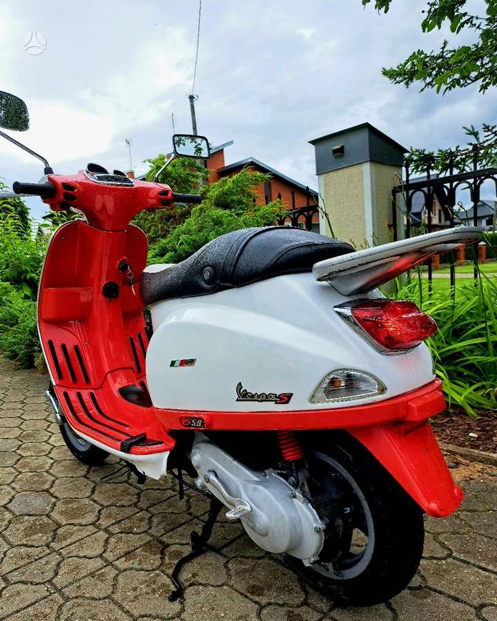 Piaggio Vespa 49cc, scooters / mopeds