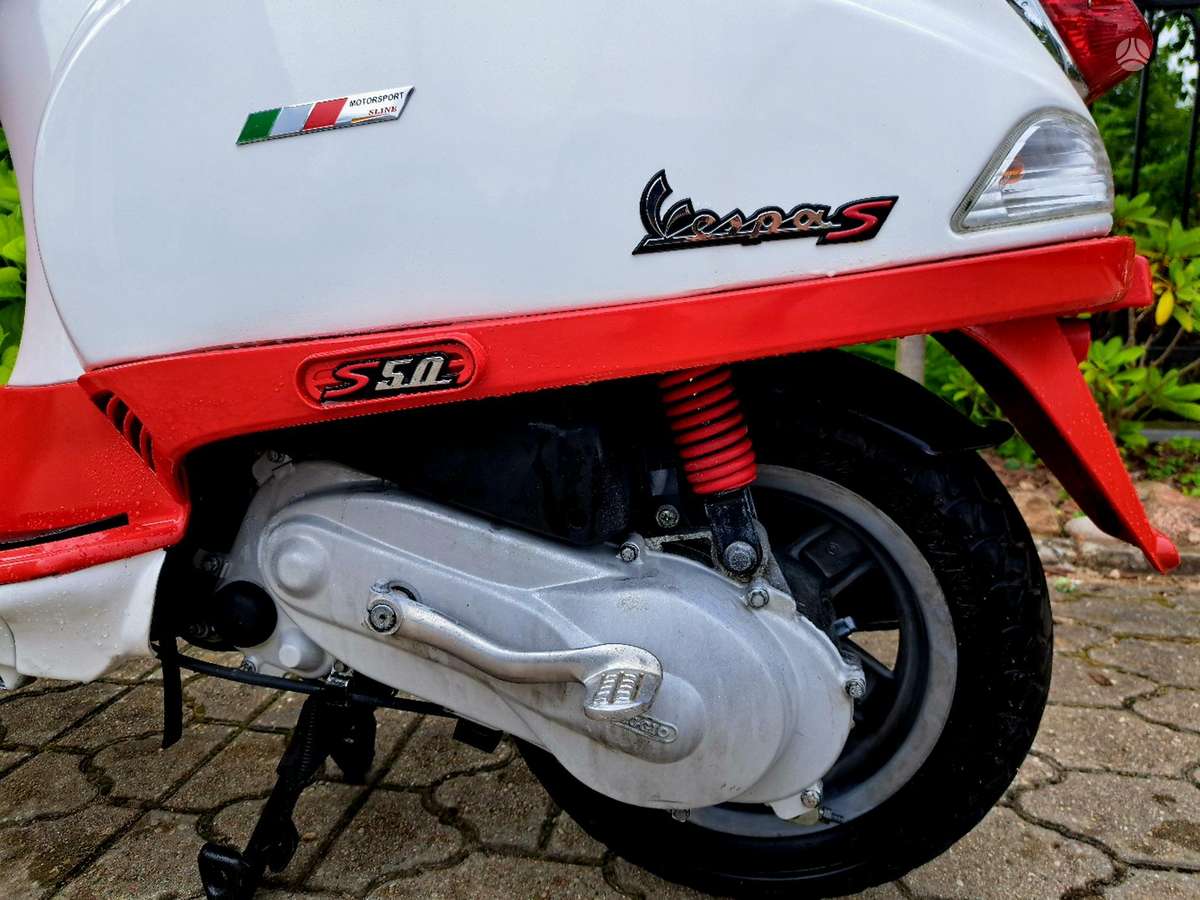 Piaggio Vespa 49cc, scooters / mopeds