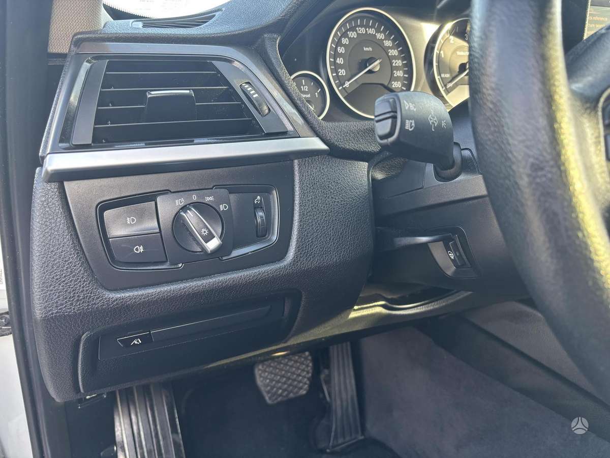 BMW 318, 2.0 l., wagon