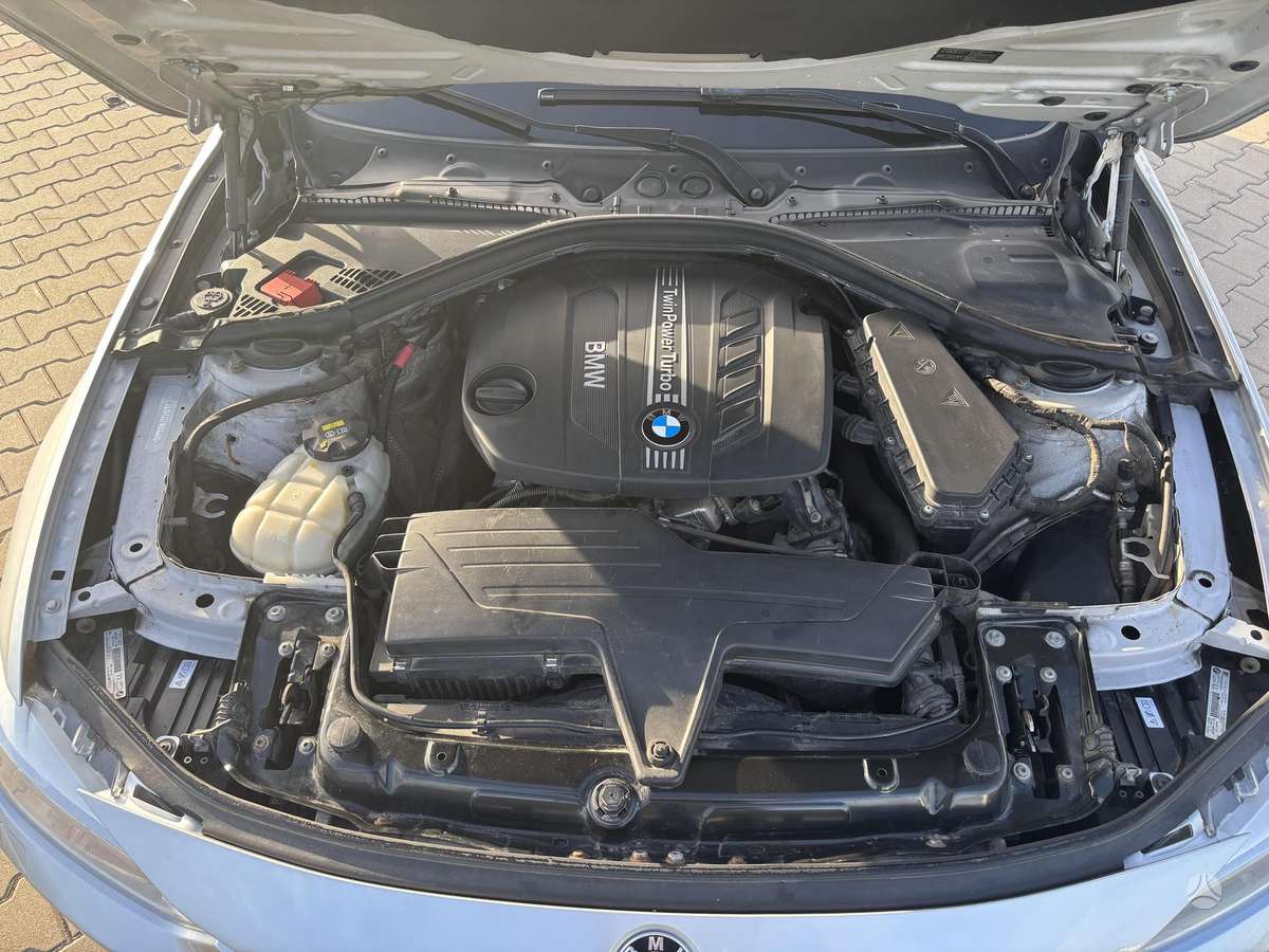 BMW 318, 2.0 l., wagon