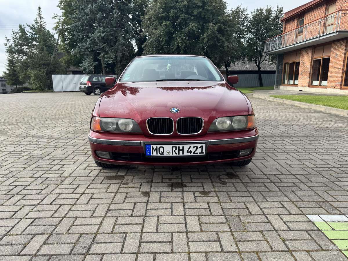 BMW 520, 2.0 l., Седан