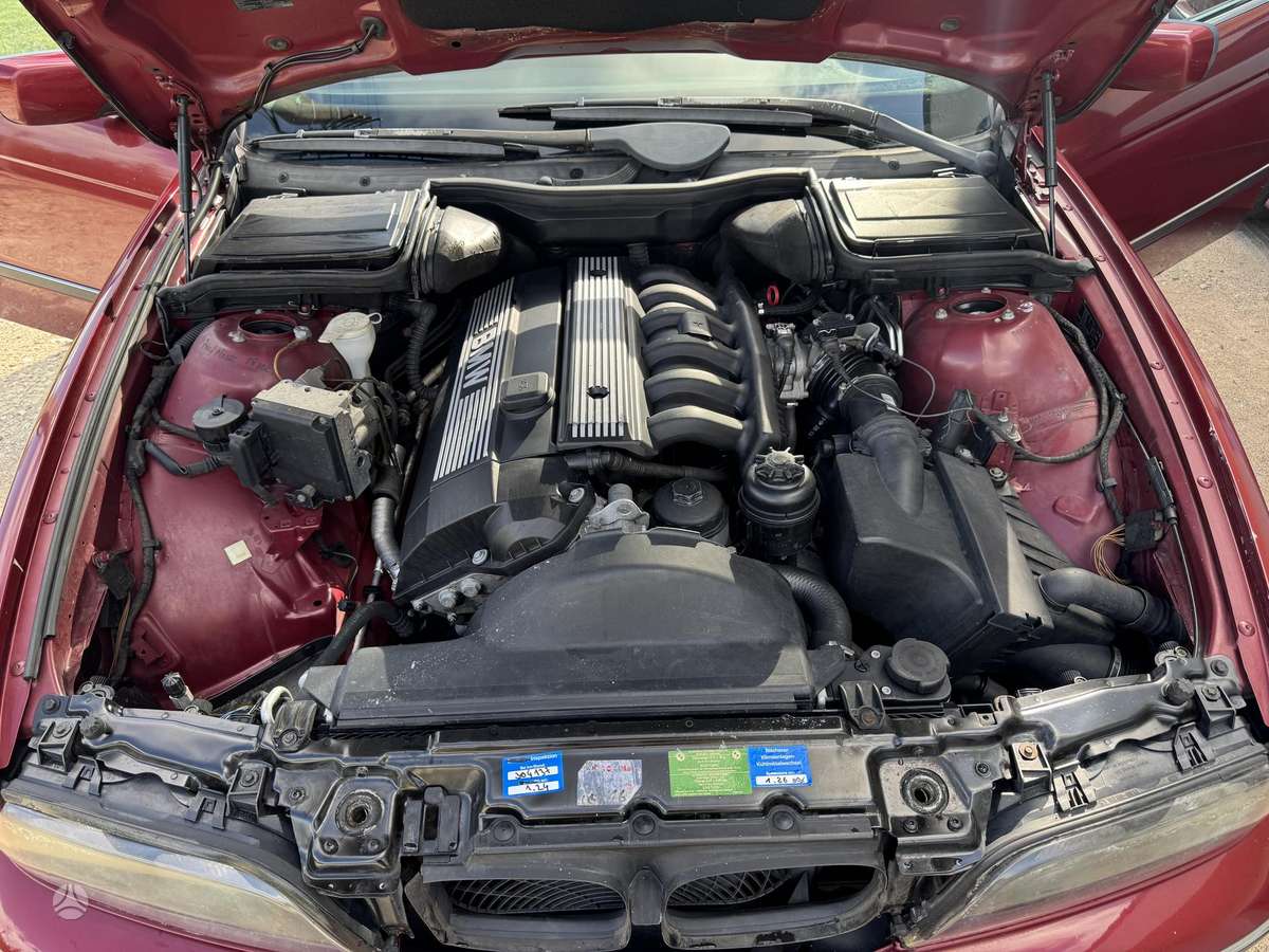 BMW 520, 2.0 l., Седан