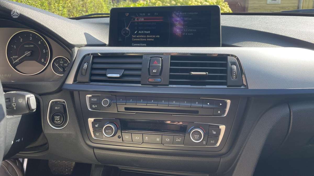 BMW 320, 2.0 l., Седан