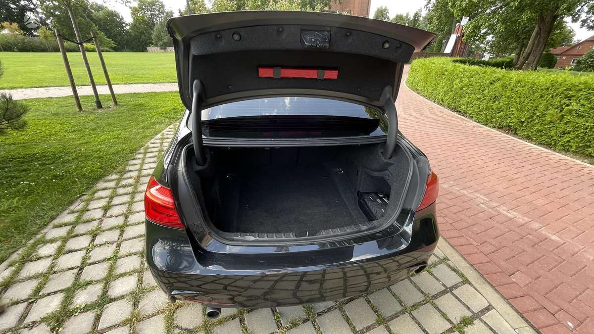BMW 320, 2.0 l., Седан