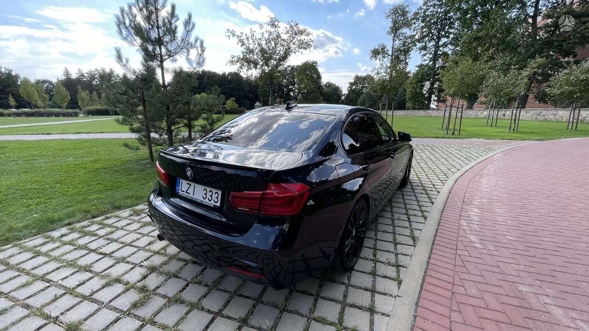 BMW 320, 2.0 l., Седан
