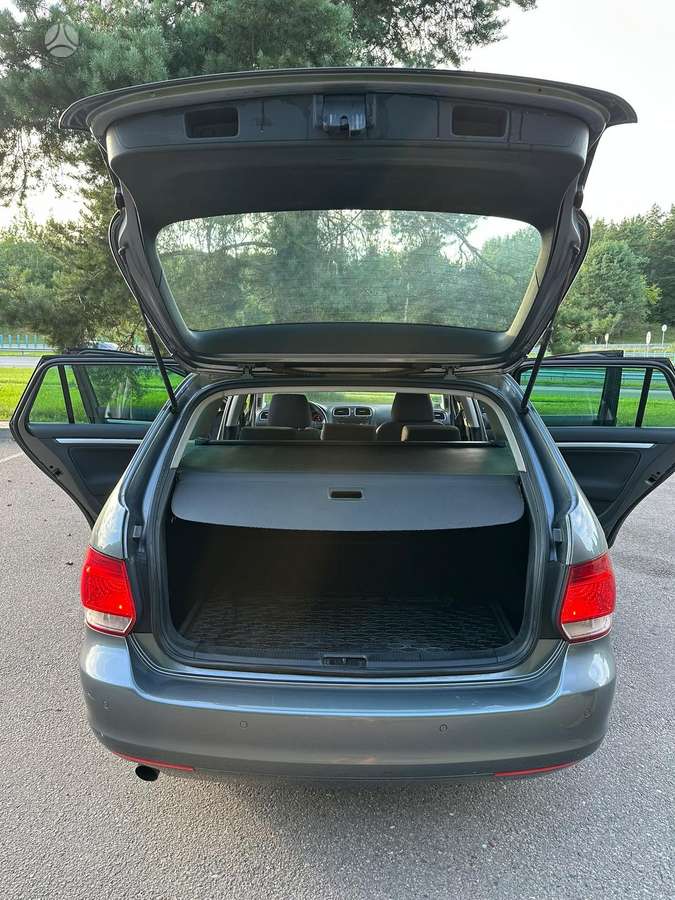 Volkswagen Golf - 9