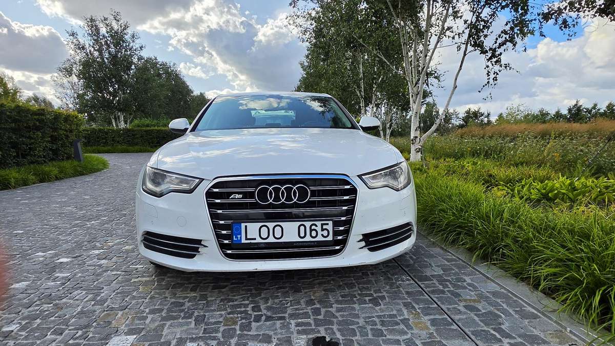 Audi A6, 2.0 l., Седан