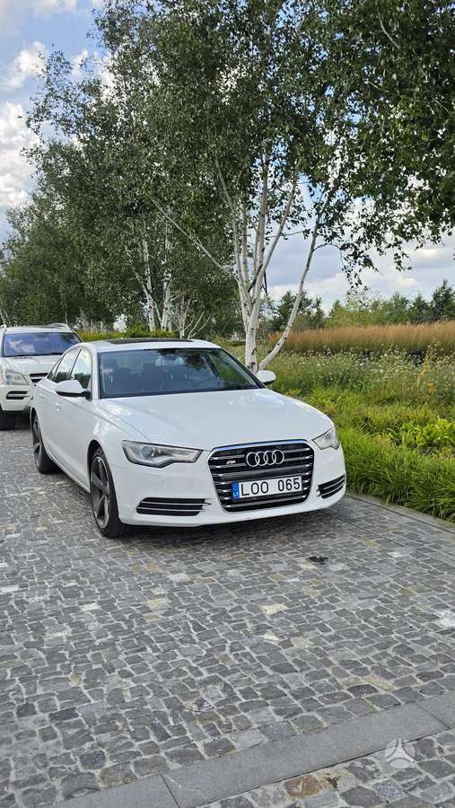 Audi A6, 2.0 l., Седан