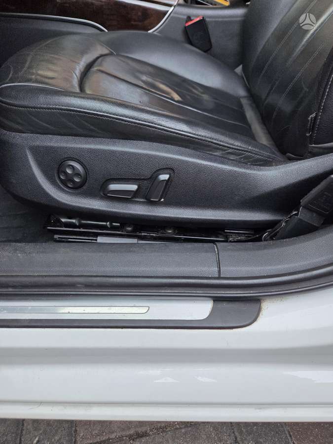 Audi A6, 2.0 l., Седан