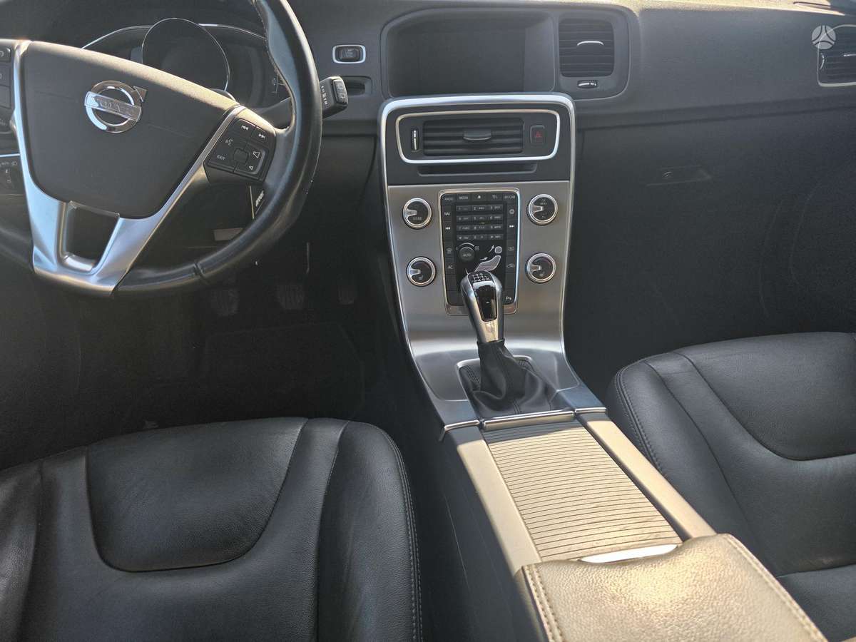 Volvo V60, 2.0 l., Универсал