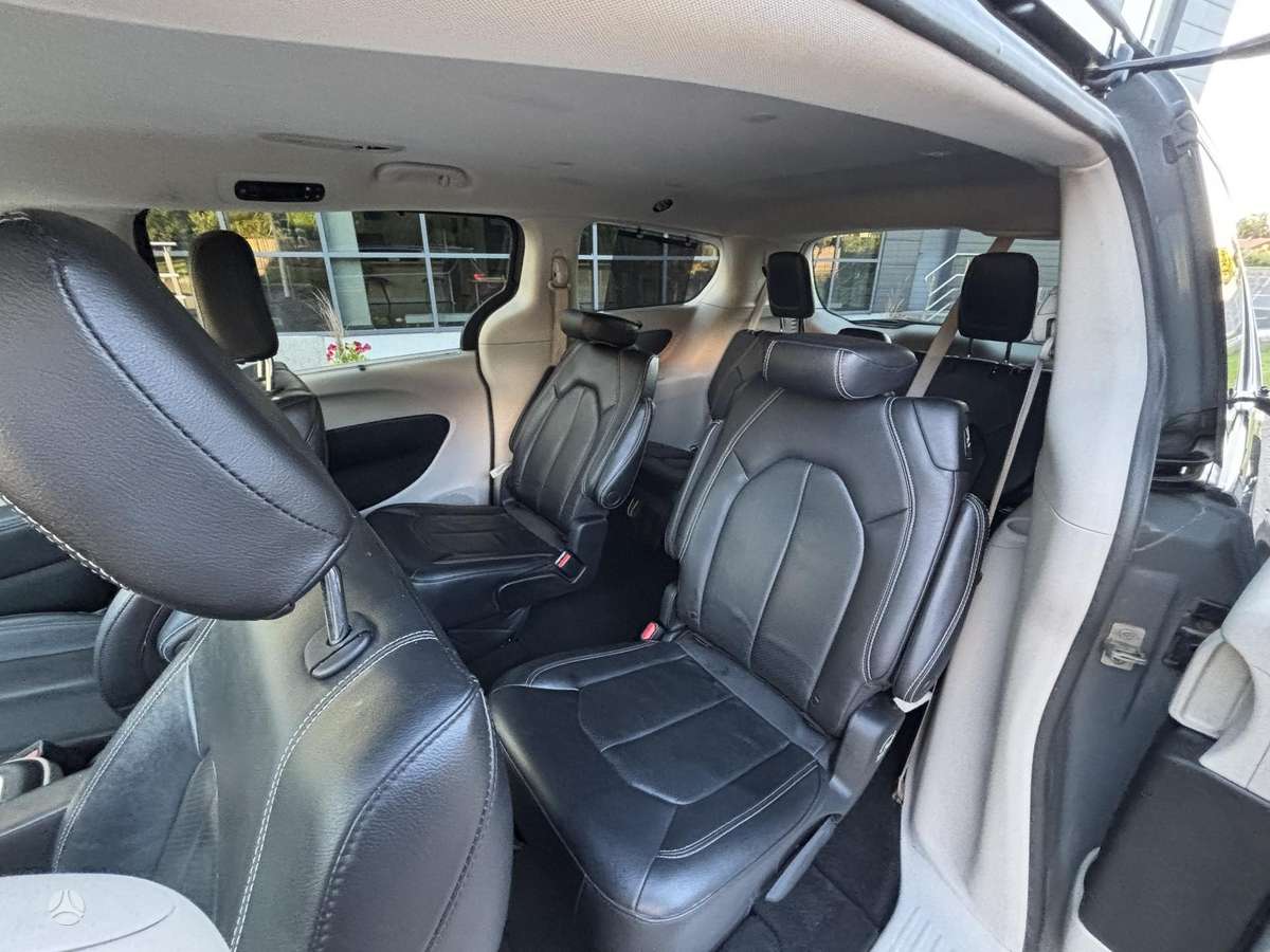 Chrysler Pacifica, 3.6 l., Минивэн