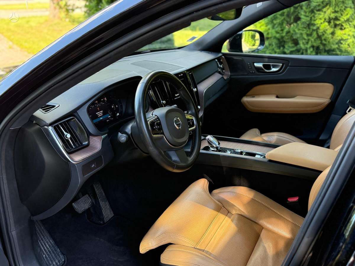 Volvo XC60 - 10