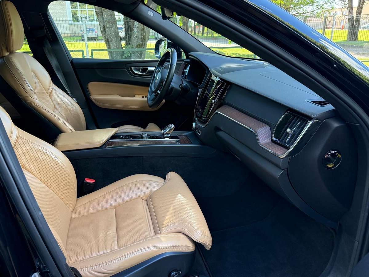 Volvo XC60 - 12
