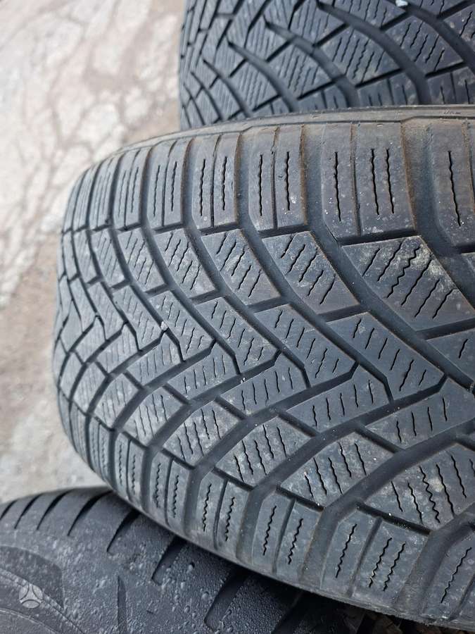 Continental, всесезонные 215/55 R16