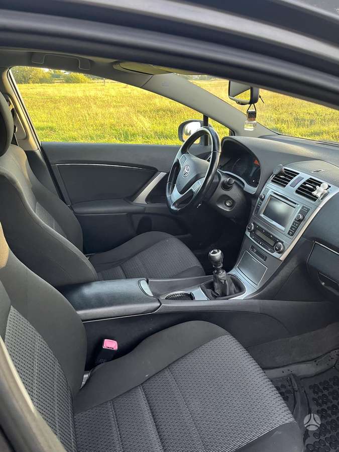 Toyota Avensis, 2.2 l., Универсал