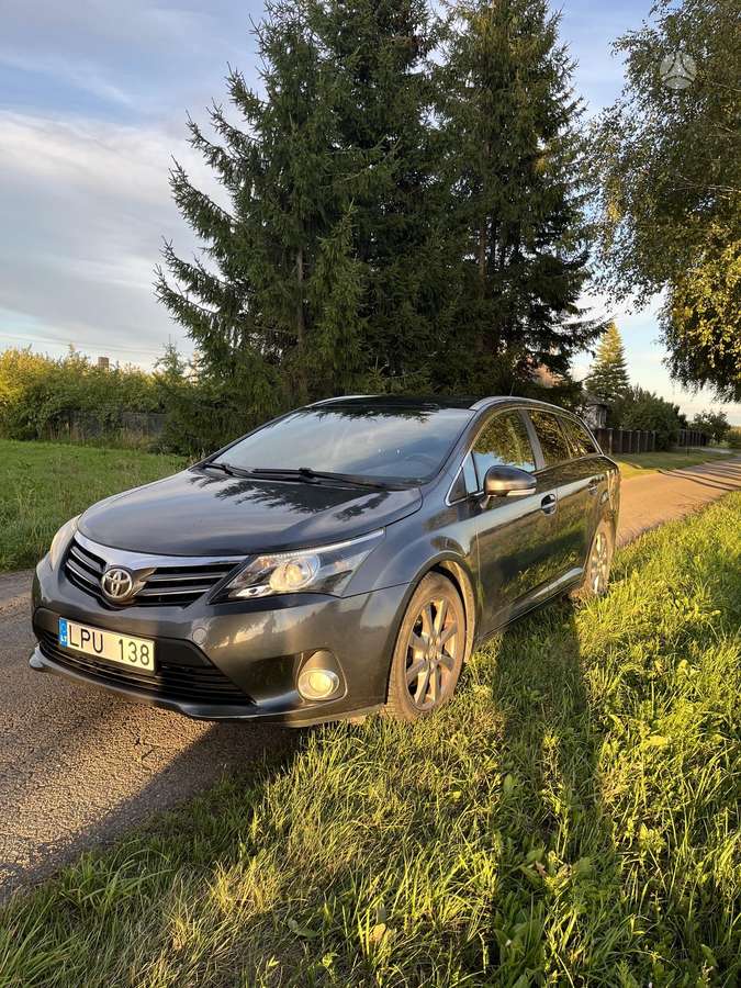 Toyota Avensis, 2.2 l., Универсал