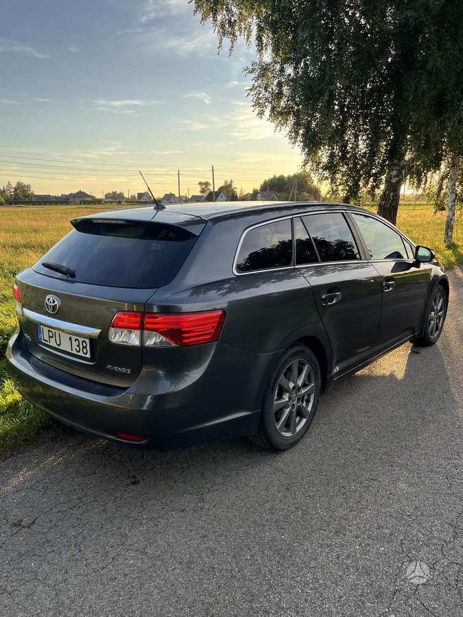 Toyota Avensis, 2.2 l., Универсал