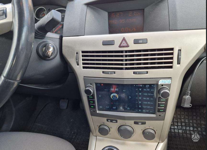 Opel Astra, 1.4 l., hatchback