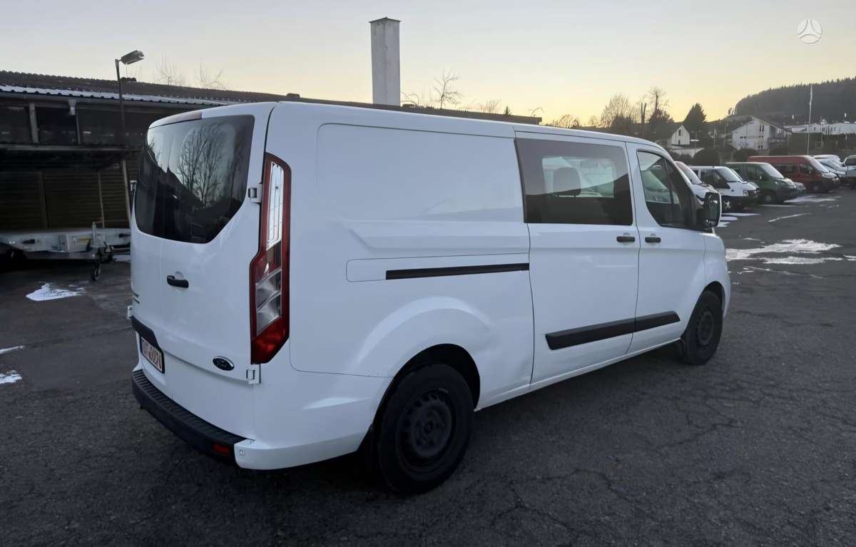 Ford Transit Custom dalimis
