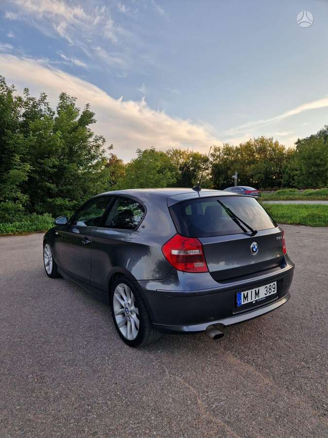 BMW 120, 2.0 l., hatchback
